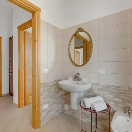 Casa Adelina 50 Meters From - Happy Daire
